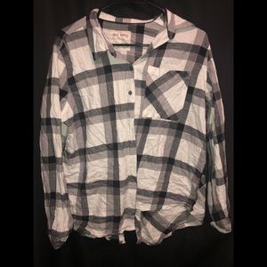 Boyfriend plaid
